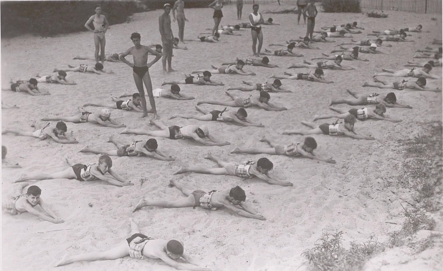 Leçon de natation, Archives municipales d’Orléans, 1950 (3Fi1892)